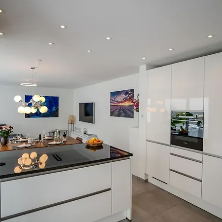 Luxuswohnung 95qm In Waldrandlage Zwischen Koeln Und Duesseldorf-naehe Messe - Lanxessarena - Bayarena *