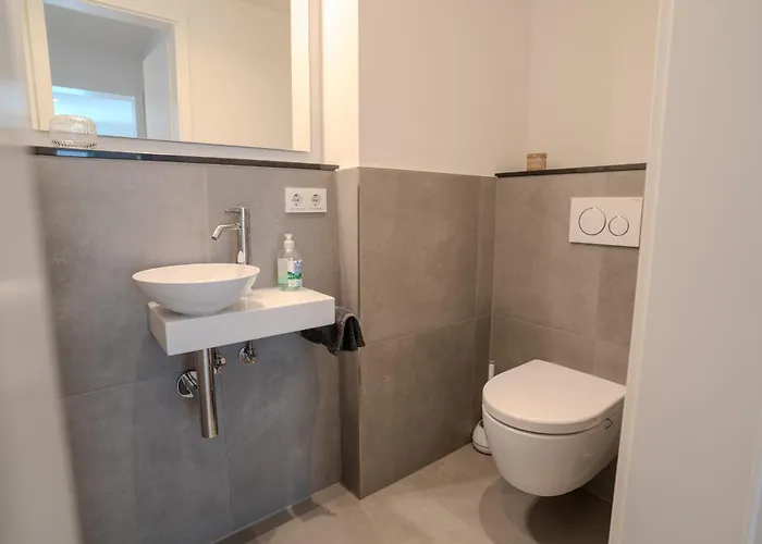 Luxuswohnung 95qm In Waldrandlage Zwischen Koeln Und Duesseldorf-naehe Messe - Lanxessarena - Bayarena * Leverkusen