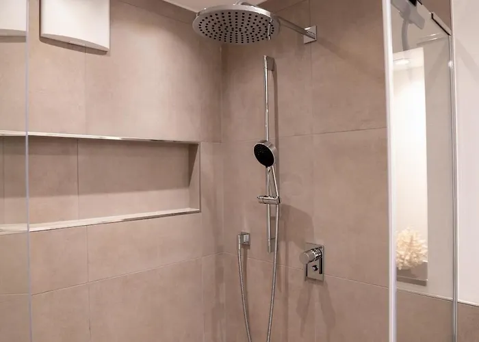 Lägenhet Luxuswohnung 95qm In Waldrandlage Zwischen Koeln Und Duesseldorf-naehe Messe - Lanxessarena - Bayarena Leverkusen