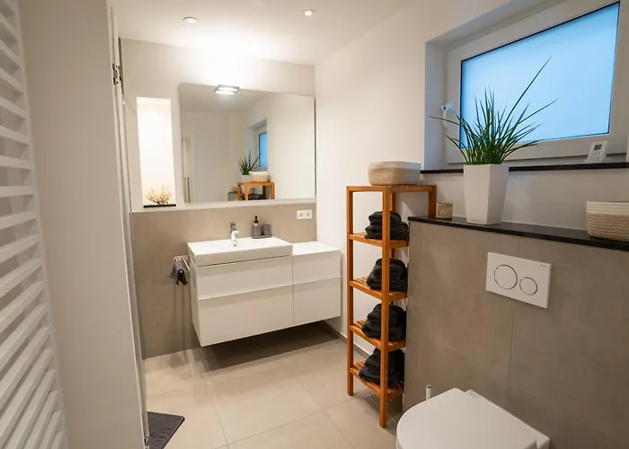 Luxuswohnung 95qm In Waldrandlage Zwischen Koeln Und Duesseldorf-naehe Messe - Lanxessarena - Bayarena Lägenhet *